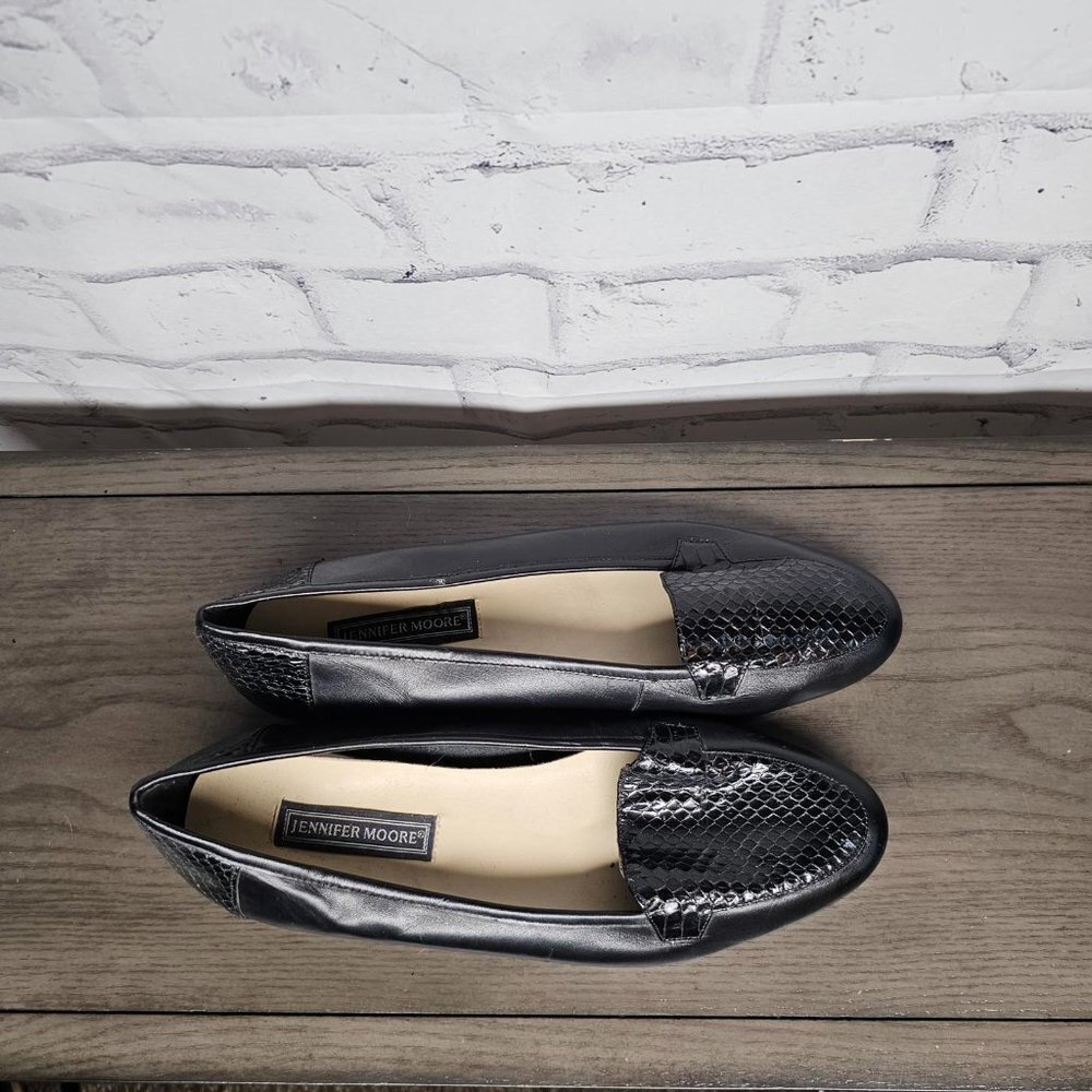 Jennifer Moore Black Flats Size 10